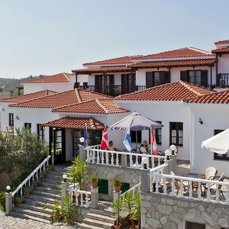Dionyssos Hotel Skopelos Town Exterior photo
