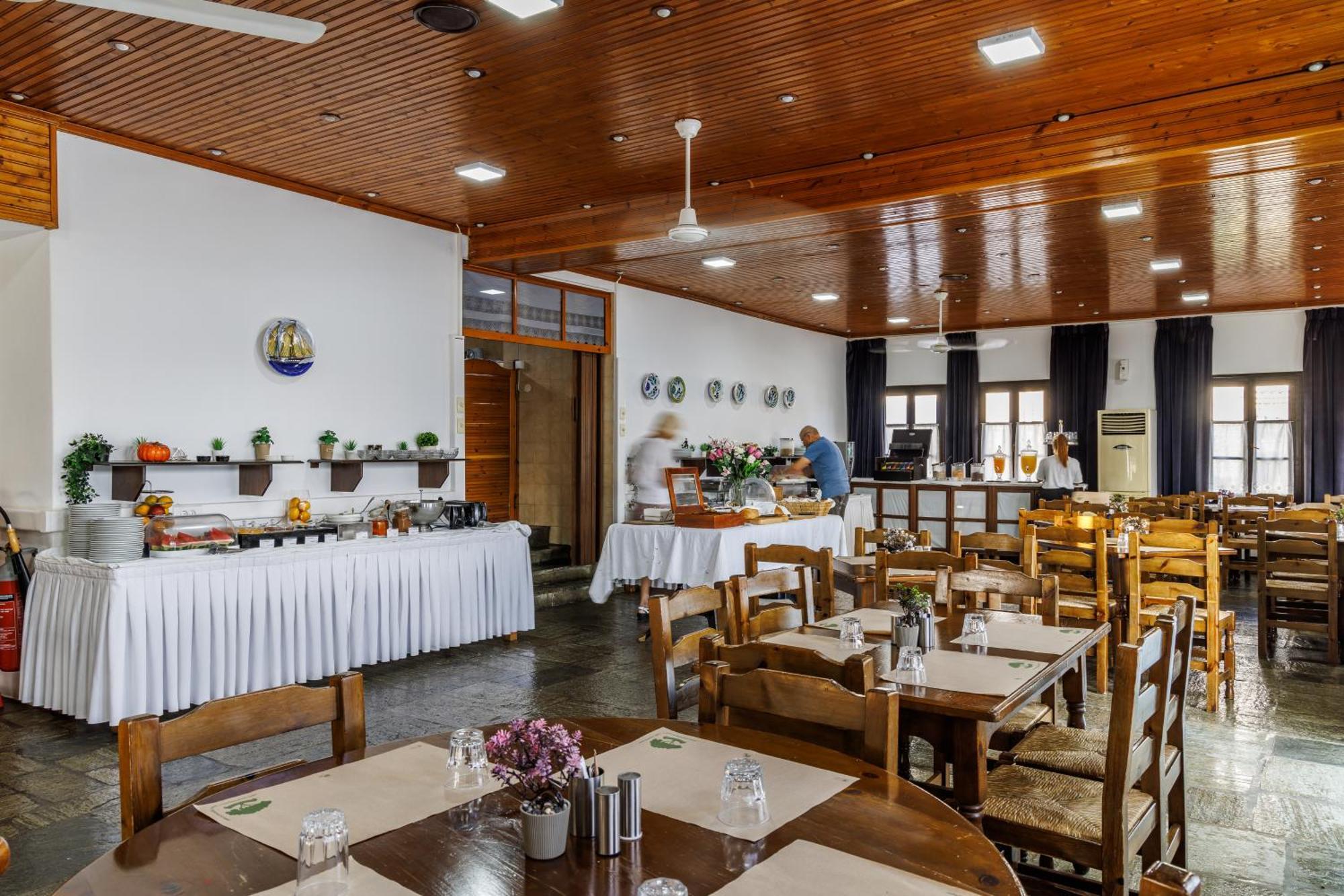 Dionyssos Hotel Skopelos Town Exterior photo